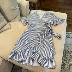 Vineyard vines dress